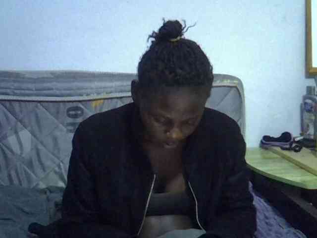 Sexybeiby1 webcam