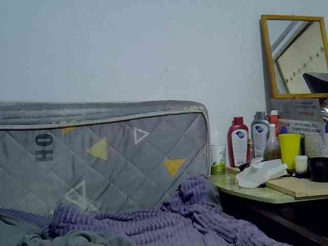 Sexybeiby1 webcam