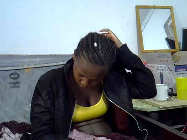 Sexybeiby1 webcam