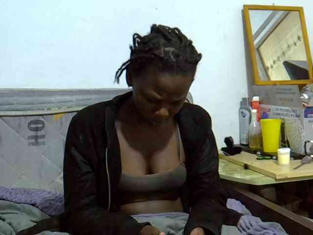 Sexybeiby1 webcam