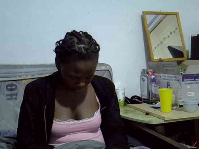 Sexybeiby1 webcam