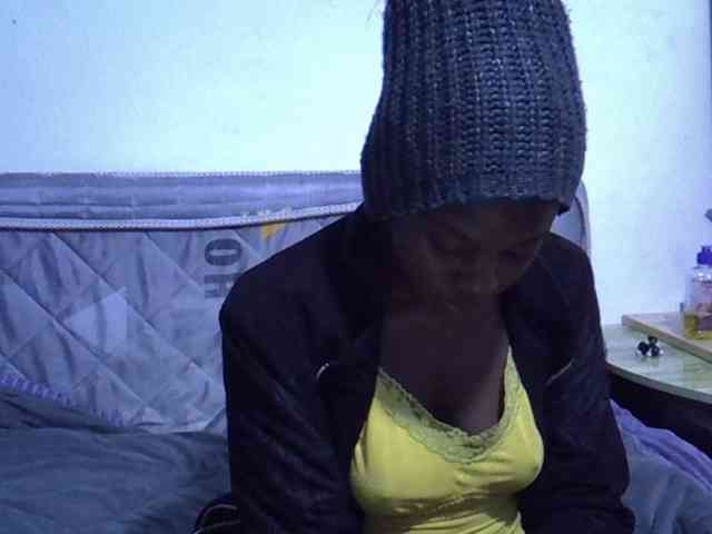 Sexybeiby1 webcam
