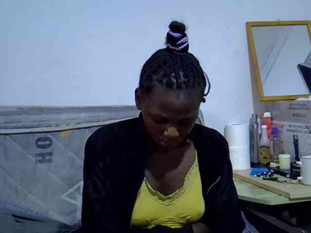 Sexybeiby1 webcam