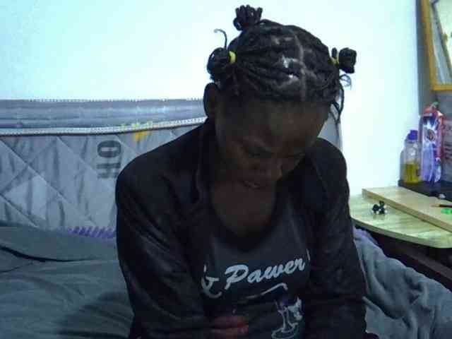 Sexybeiby1 webcam