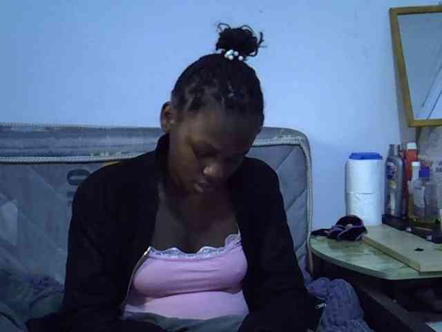 Sexybeiby1 webcam