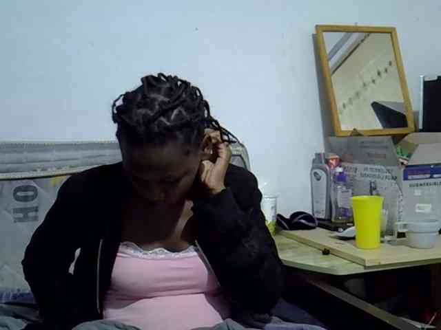 Sexybeiby1 webcam