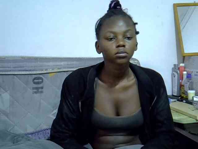 Sexybeiby1 webcam