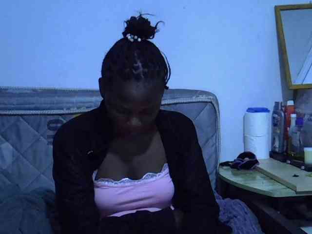 Sexybeiby1 webcam
