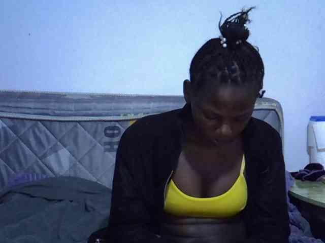Sexybeiby1 webcam