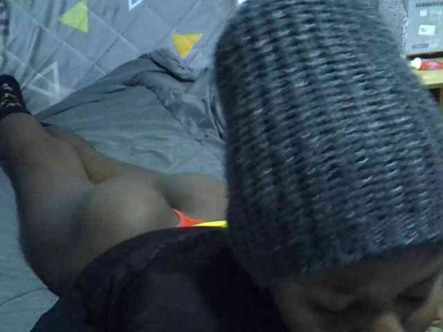 Sexybeiby1 webcam