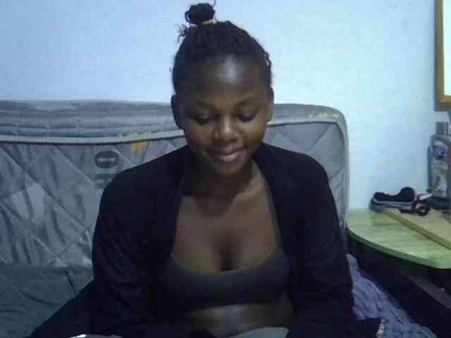 Sexybeiby1 webcam