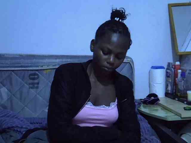 Sexybeiby1 webcam