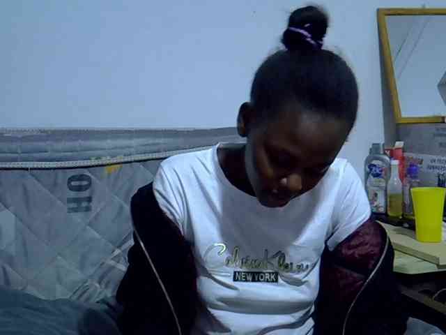 Sexybeiby1 webcam