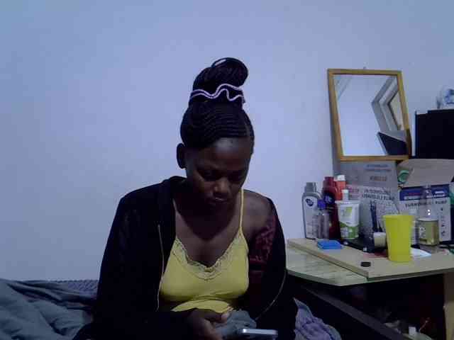 Sexybeiby1 webcam