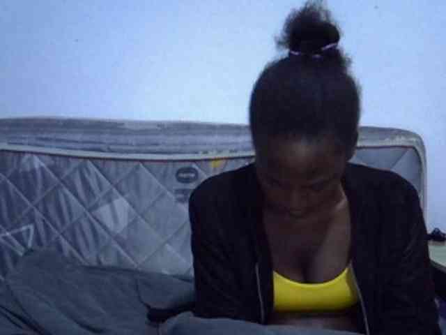 Sexybeiby1 webcam