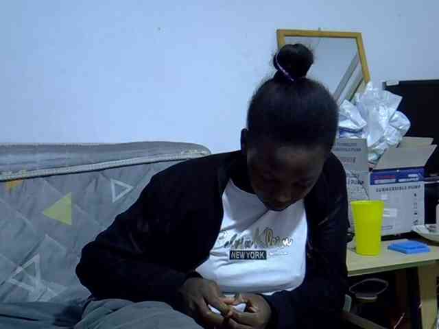 Sexybeiby1 webcam