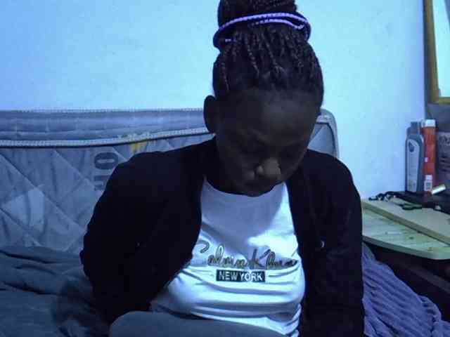Sexybeiby1 webcam
