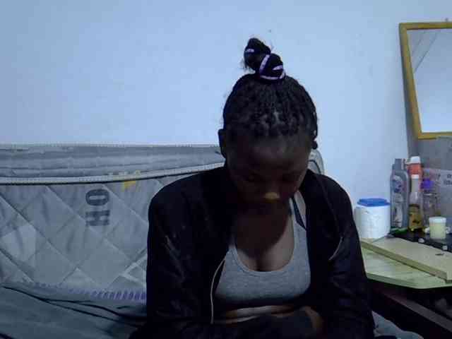 Sexybeiby1 webcam