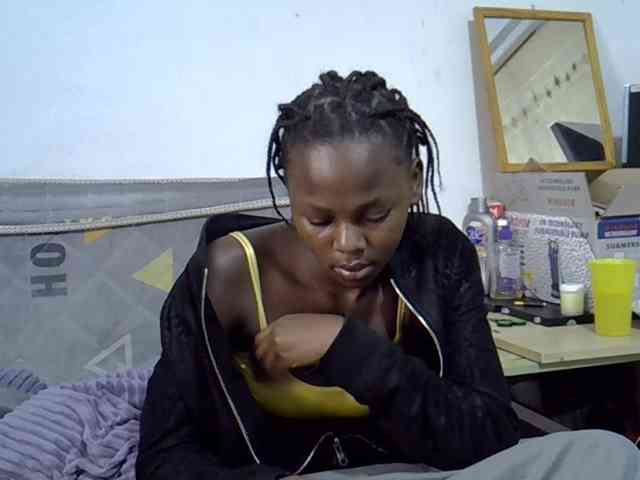 Sexybeiby1 webcam