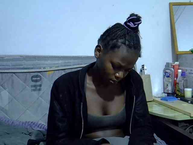 Sexybeiby1 webcam