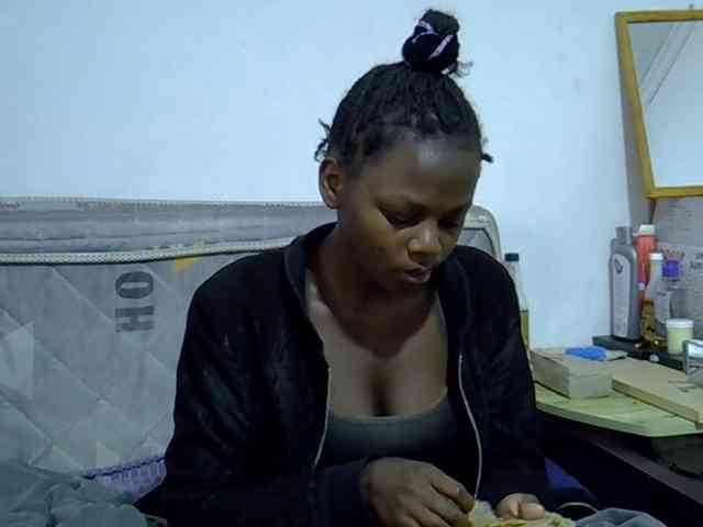 Sexybeiby1 webcam