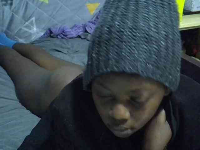 Sexybeiby1 webcam