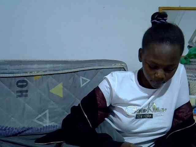Sexybeiby1 webcam