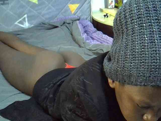 Sexybeiby1 webcam