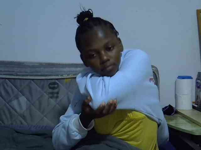 Sexybeiby1 webcam