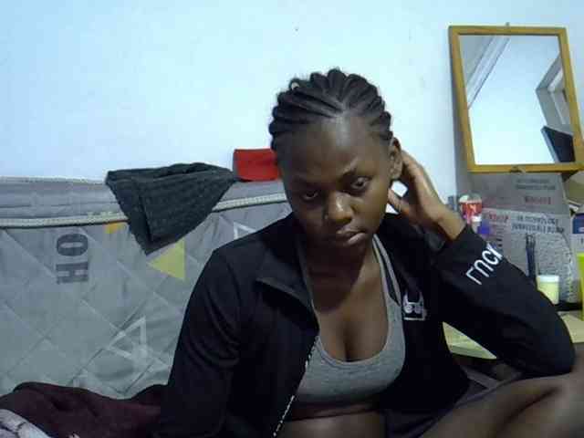 Sexybeiby1 webcam
