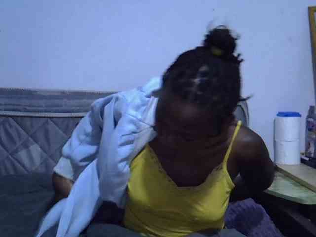 Sexybeiby1 webcam