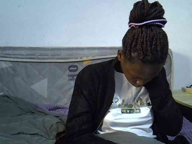 Sexybeiby1 webcam
