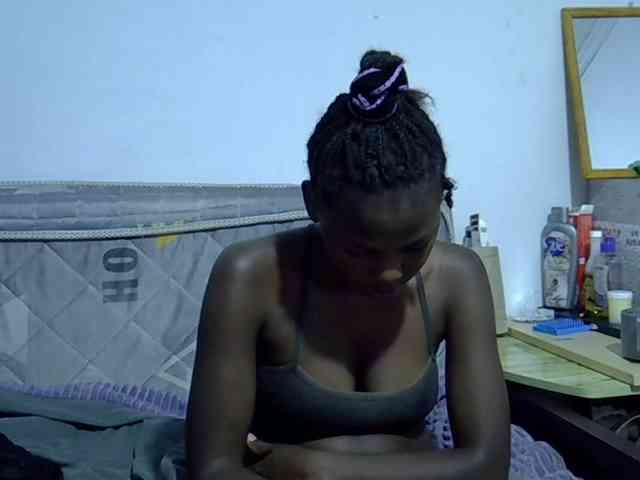 Sexybeiby1 webcam