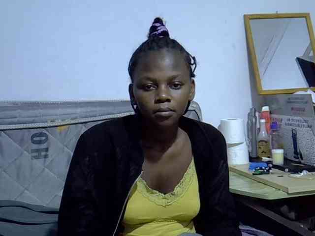 Sexybeiby1 webcam