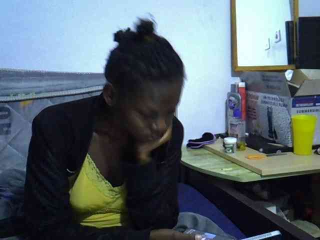Sexybeiby1 webcam