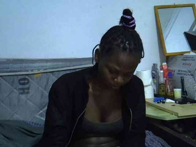 Sexybeiby1 webcam