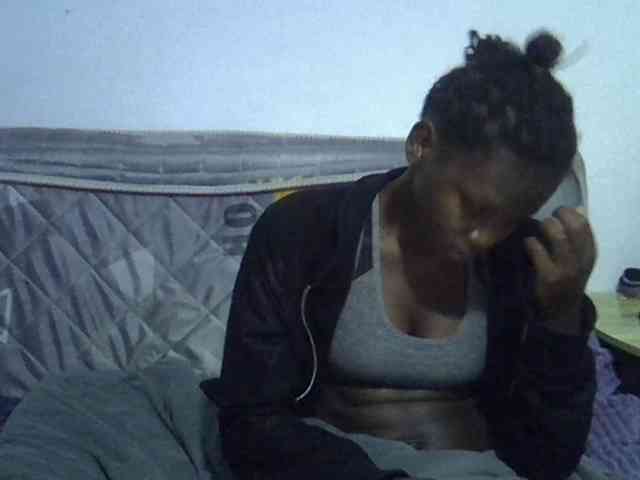 Sexybeiby1 webcam