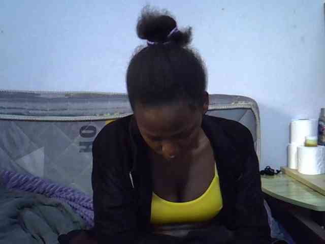 Sexybeiby1 webcam