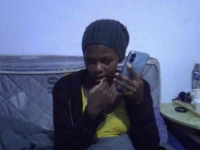 Sexybeiby1 webcam