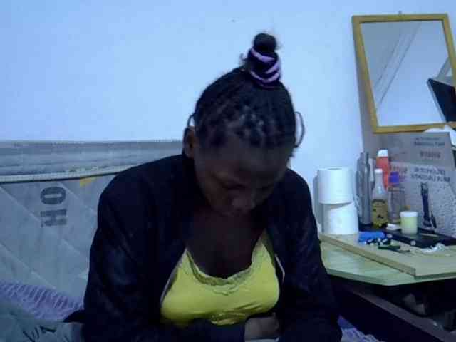Sexybeiby1 webcam