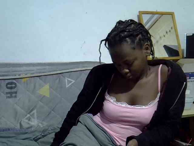 Sexybeiby1 webcam
