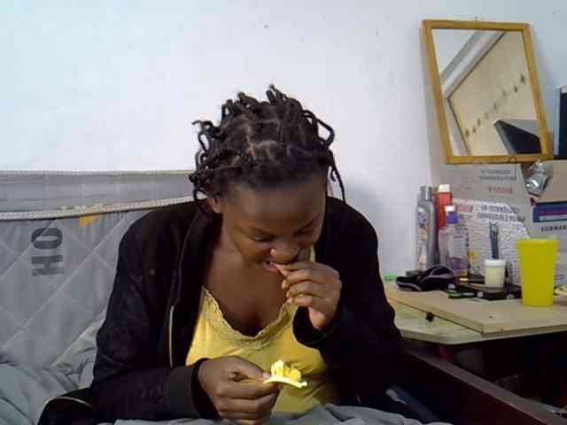 Sexybeiby1 webcam