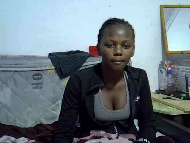 Sexybeiby1 webcam