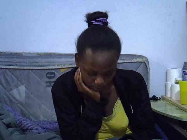 Sexybeiby1 webcam