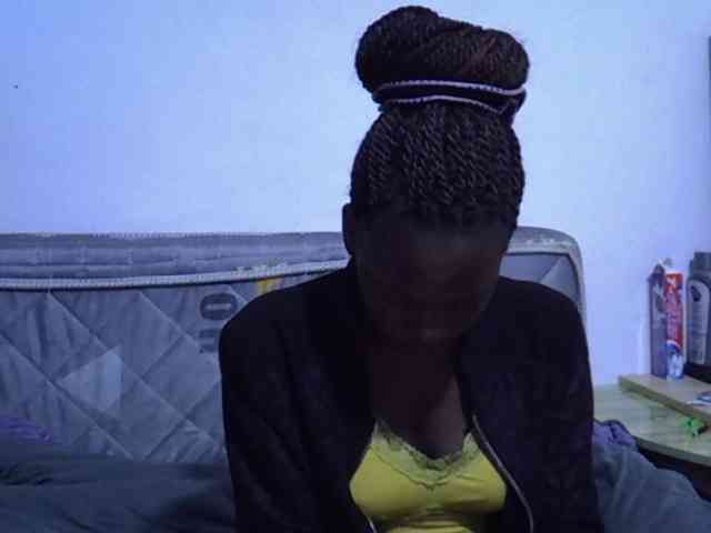Sexybeiby1 webcam