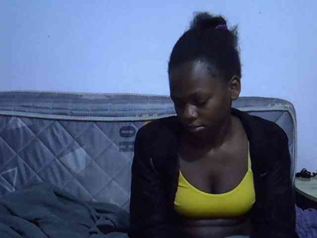 Sexybeiby1 webcam