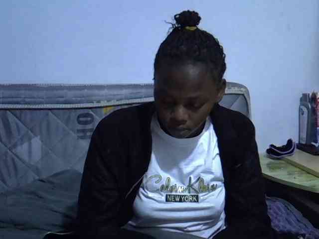 Sexybeiby1 webcam