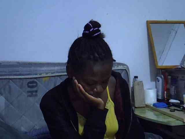 Sexybeiby1 webcam