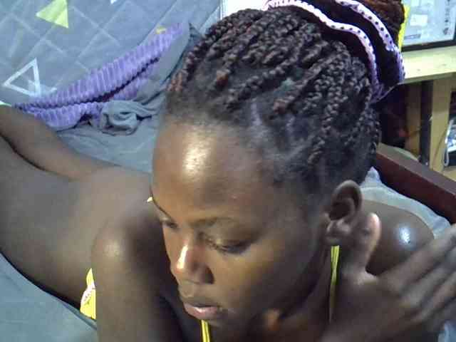 Sexybeiby1 webcam
