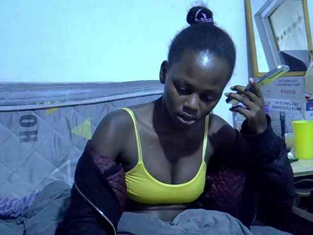 Sexybeiby1 webcam